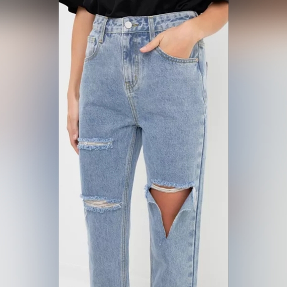 ENGLISH FACTORY HIGH WAIST, RIPPED, RAW HEM MOM JEANS: - Picture 2 of 9